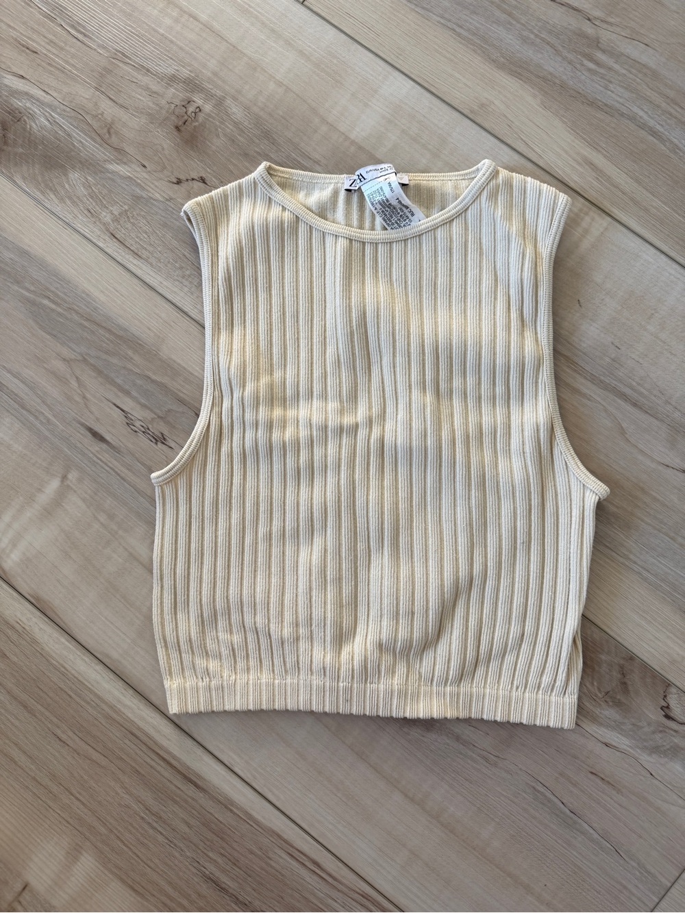 Zara Light Cream Ribbed Crop Top